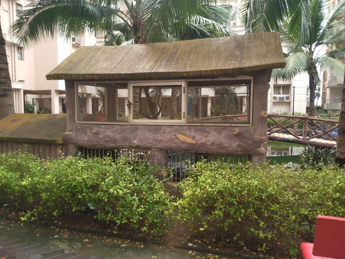 La Platina Premium Suites, Near Puri Sea Beach Buitenkant foto