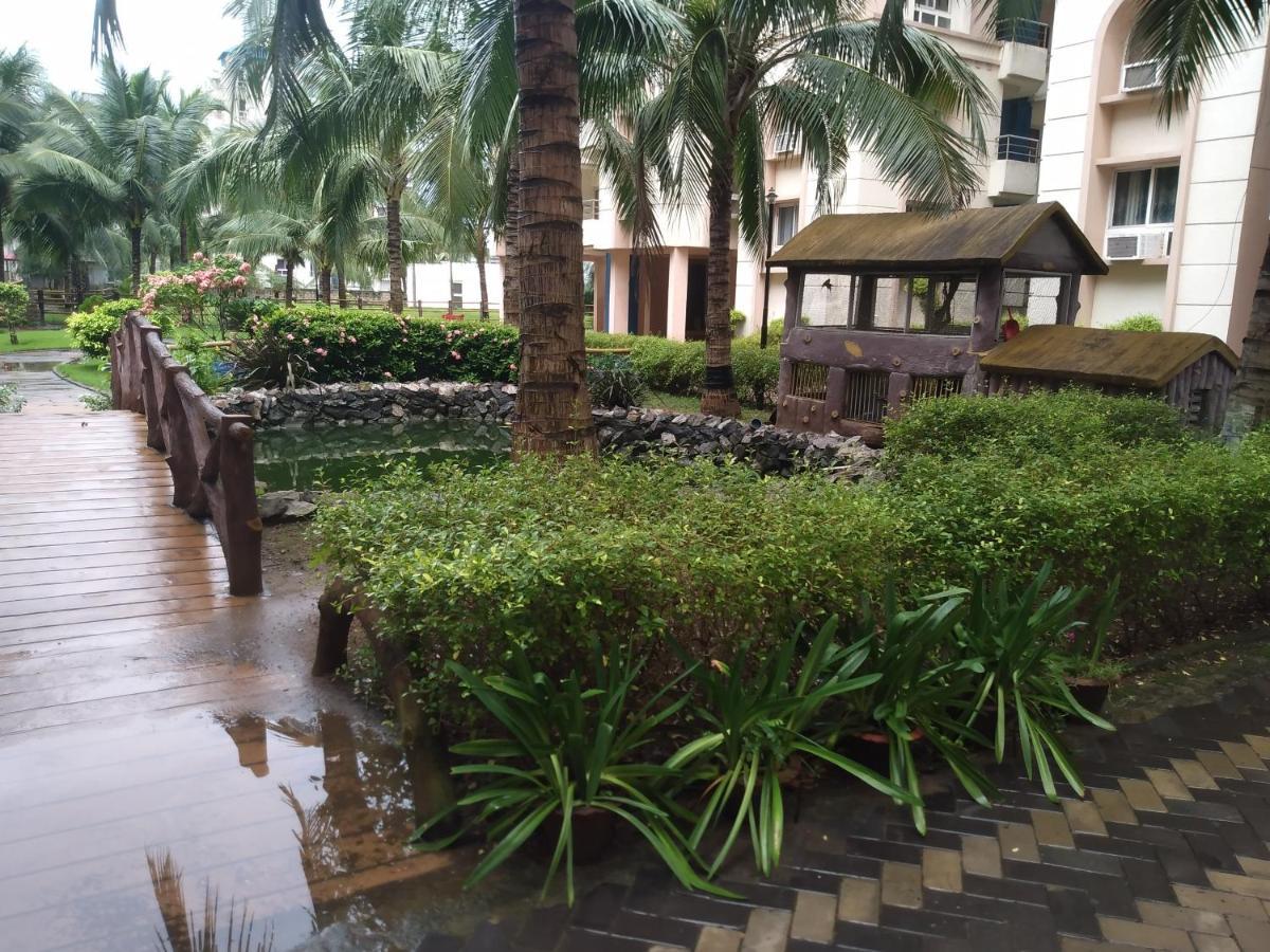 La Platina Premium Suites, Near Puri Sea Beach Buitenkant foto