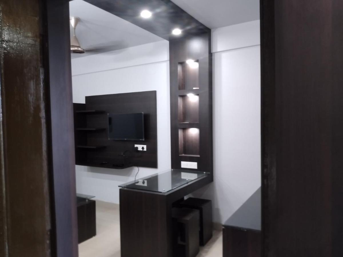 La Platina Premium Suites, Near Puri Sea Beach Buitenkant foto