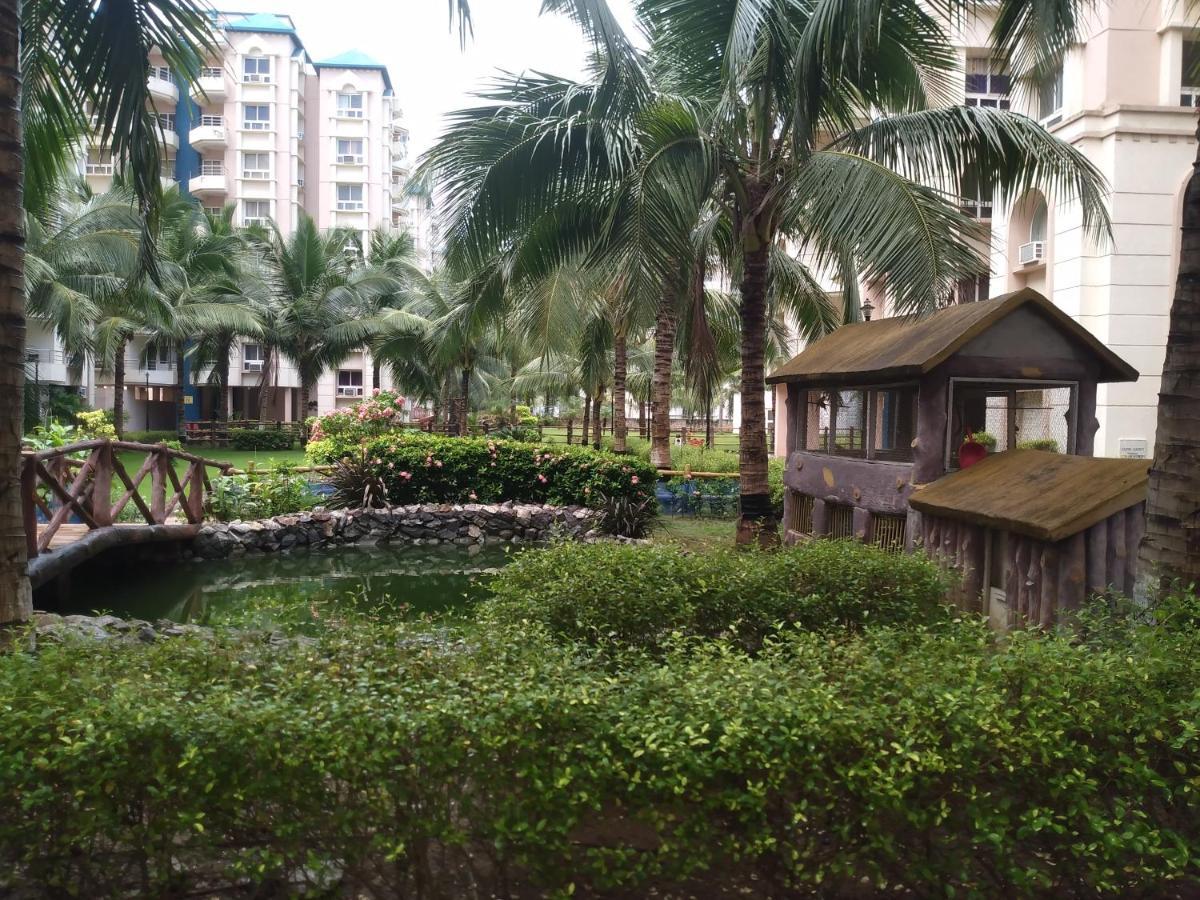La Platina Premium Suites, Near Puri Sea Beach Buitenkant foto