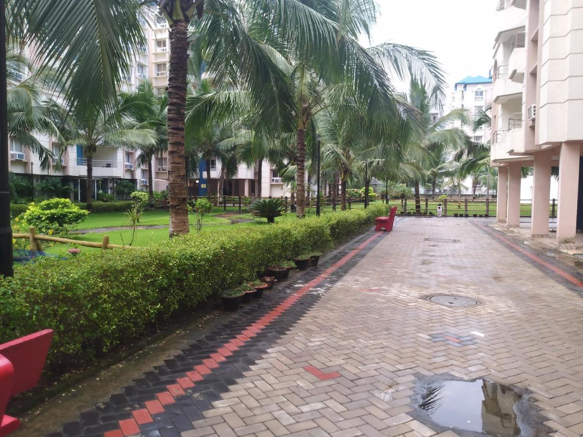 La Platina Premium Suites, Near Puri Sea Beach Buitenkant foto