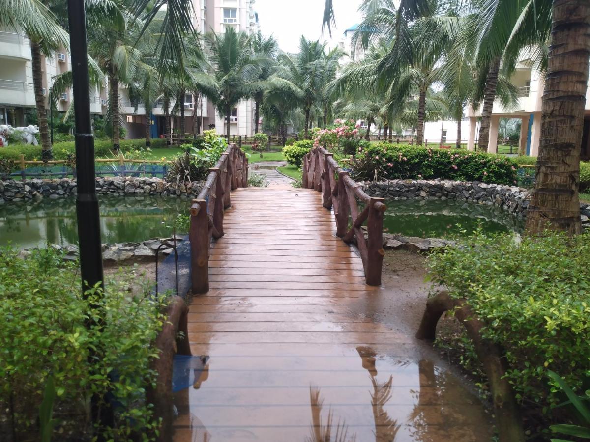 La Platina Premium Suites, Near Puri Sea Beach Buitenkant foto