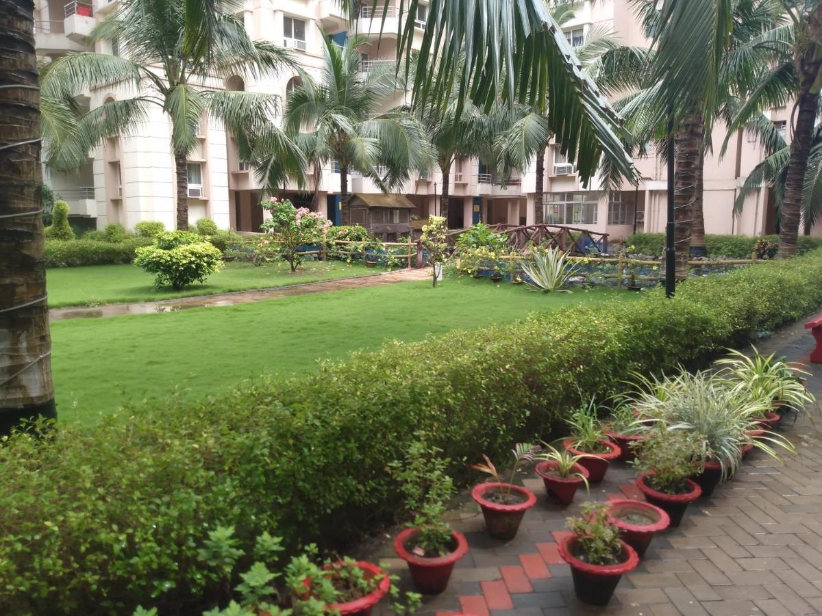 La Platina Premium Suites, Near Puri Sea Beach Buitenkant foto