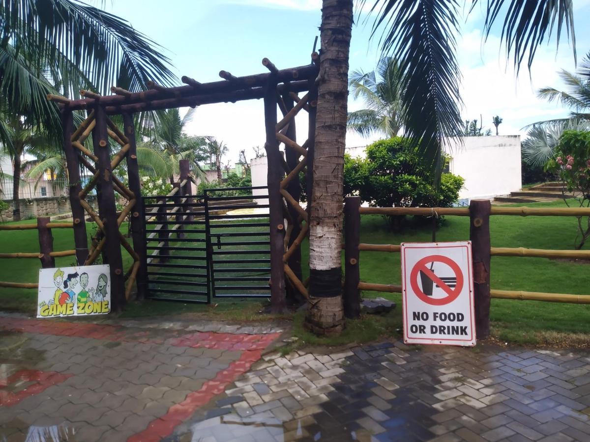 La Platina Premium Suites, Near Puri Sea Beach Buitenkant foto