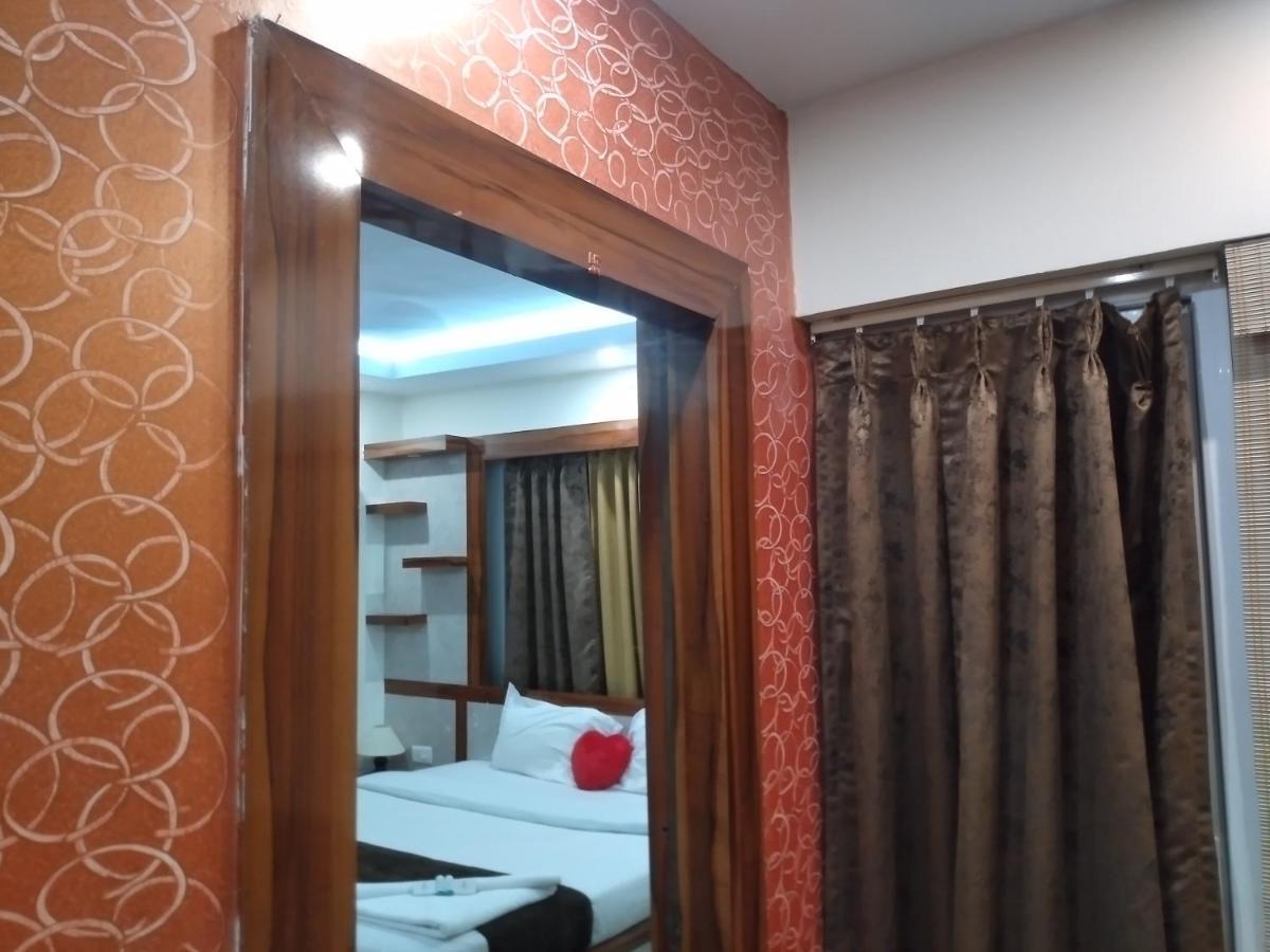 La Platina Premium Suites, Near Puri Sea Beach Buitenkant foto