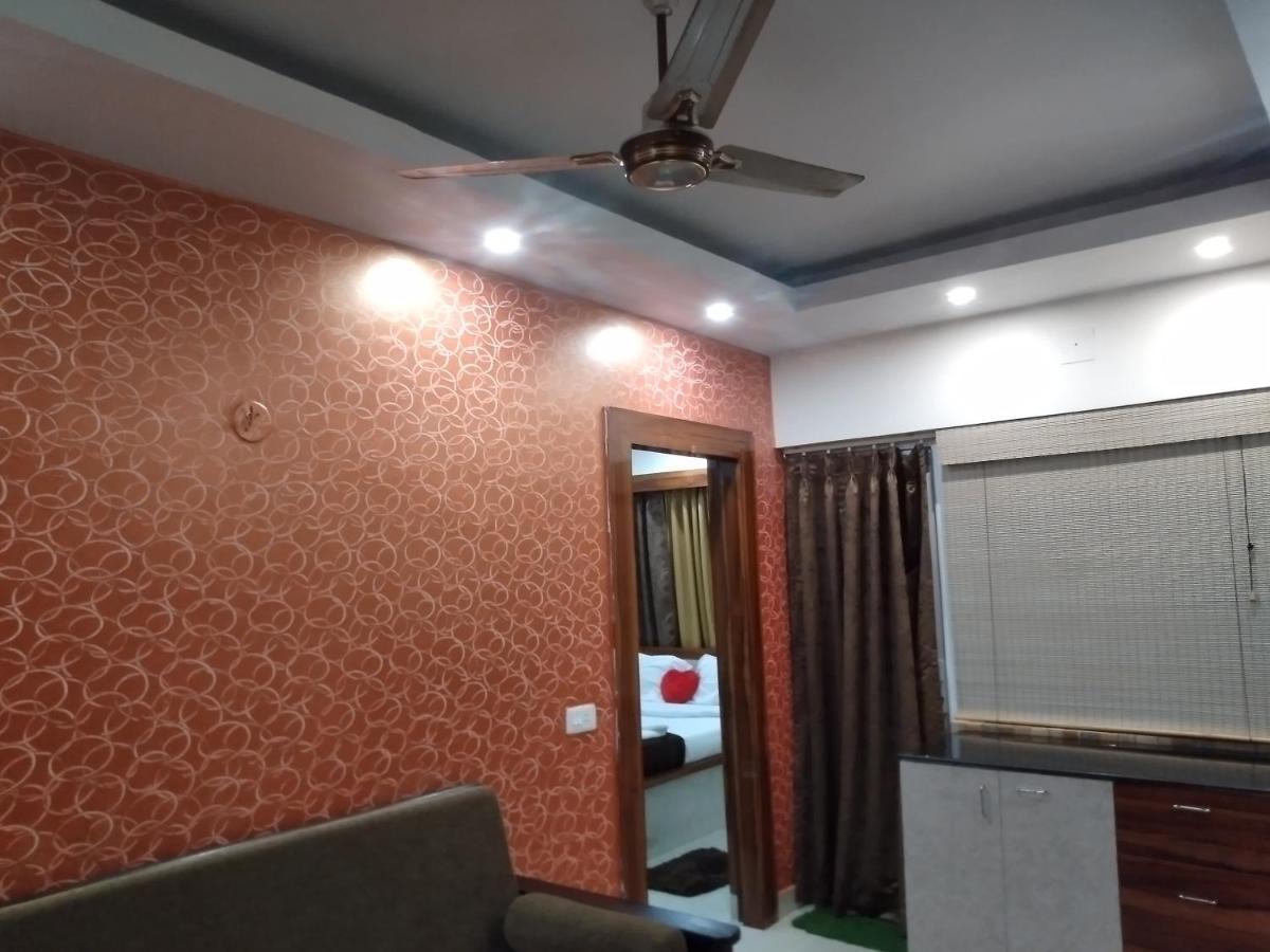 La Platina Premium Suites, Near Puri Sea Beach Buitenkant foto