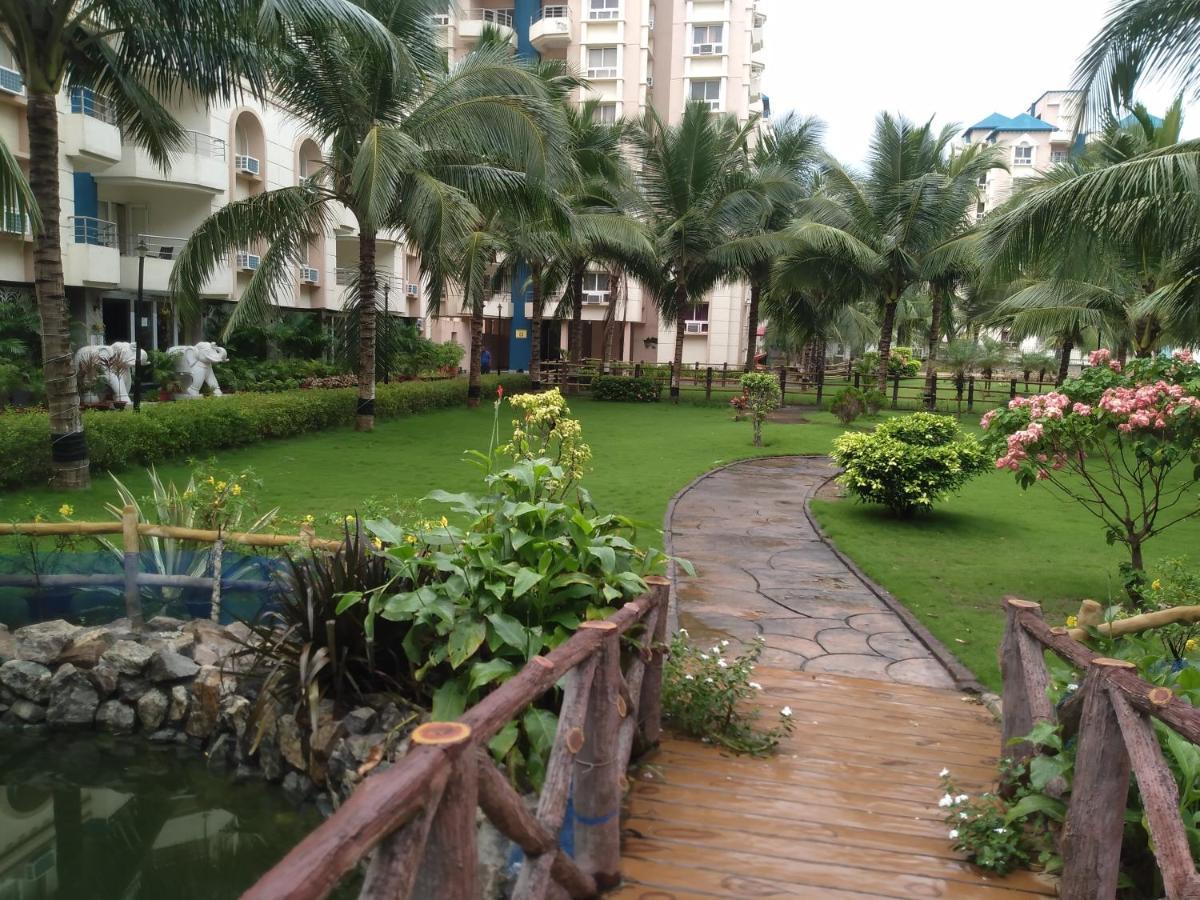 La Platina Premium Suites, Near Puri Sea Beach Buitenkant foto