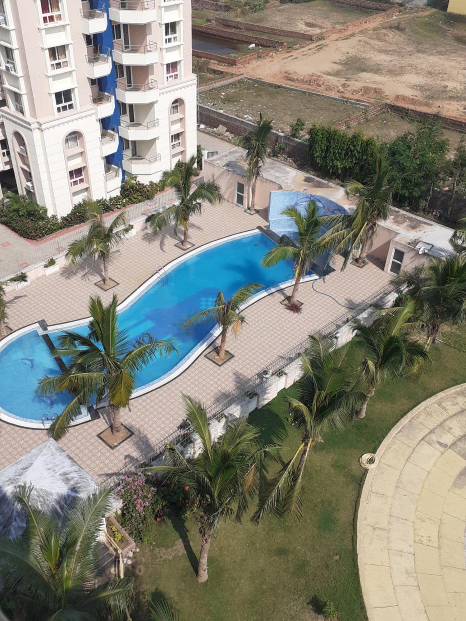 La Platina Premium Suites, Near Puri Sea Beach Buitenkant foto